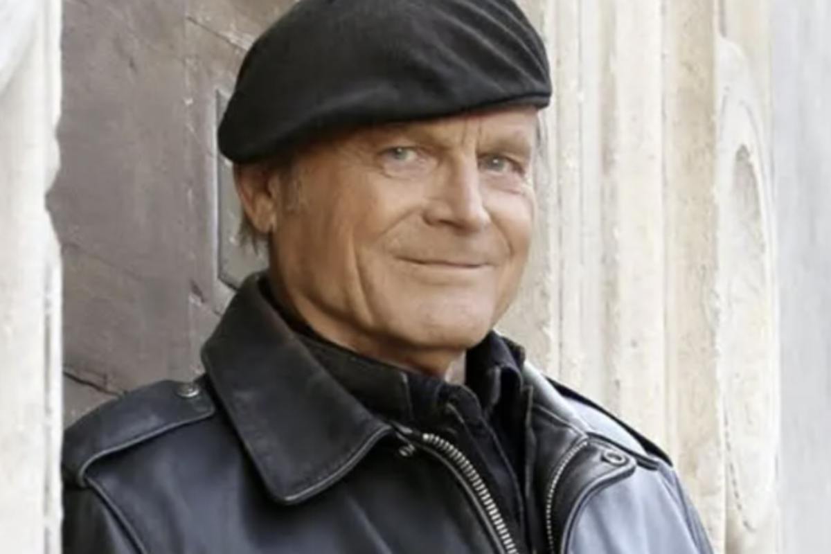 La serie televisiva Don Matteo nasce nel 2000 dall’idea del regista Enrico Oldoini ed è prodotta da Lux Vide in collaborazione con Rai Fiction.