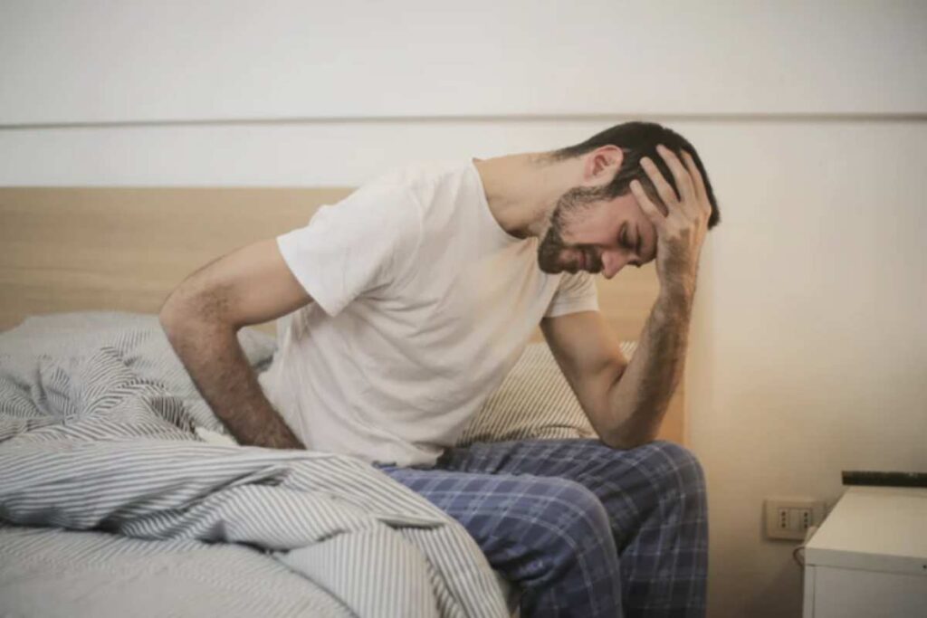 l tumore osseo può essere suddiviso in due grandi categorie: benigno e maligno. Tra i tumori benigni, quelli più frequenti includono l’osteocondroma,
