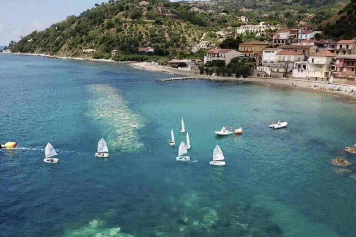 Questo piccolo paese marinaro, incastonato tra Acciaroli e Casal Velino, è oggi riconosciuto come la vera capitale della dieta mediterranea