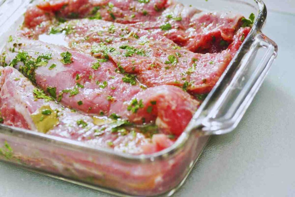 come marinare la carne